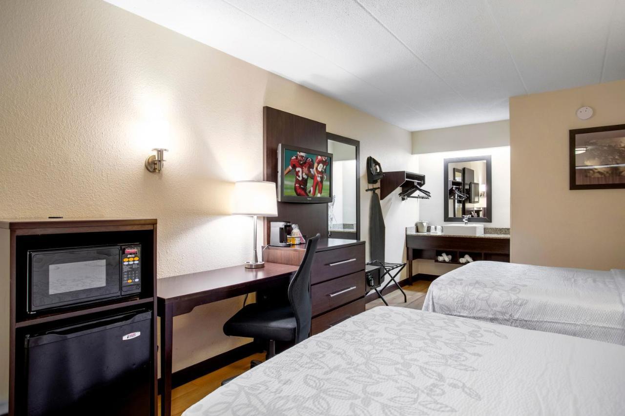 Red Roof Inn Plus+ Atlanta - Buckhead Druid Hills Екстериор снимка