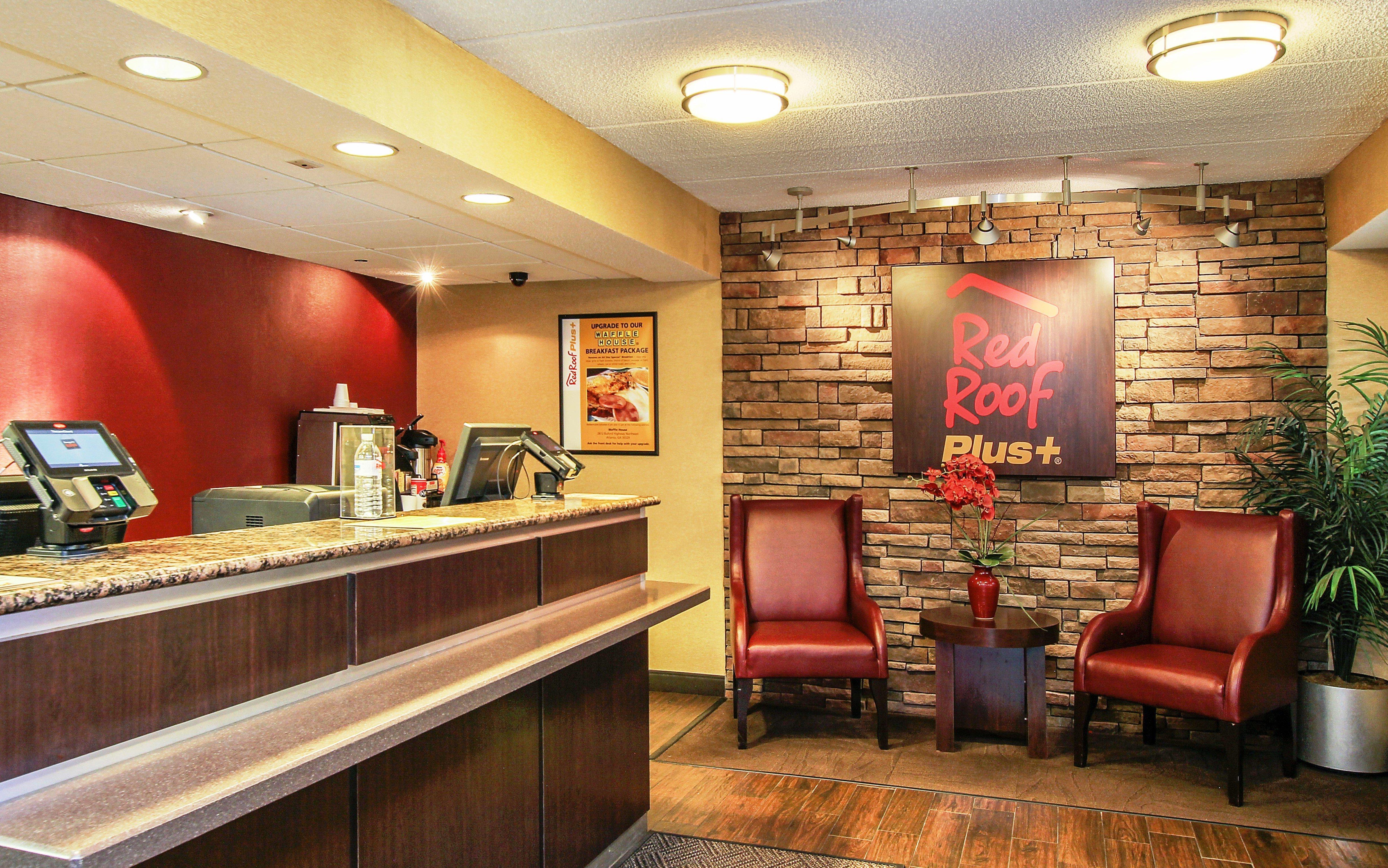 Red Roof Inn Plus+ Atlanta - Buckhead Druid Hills Екстериор снимка