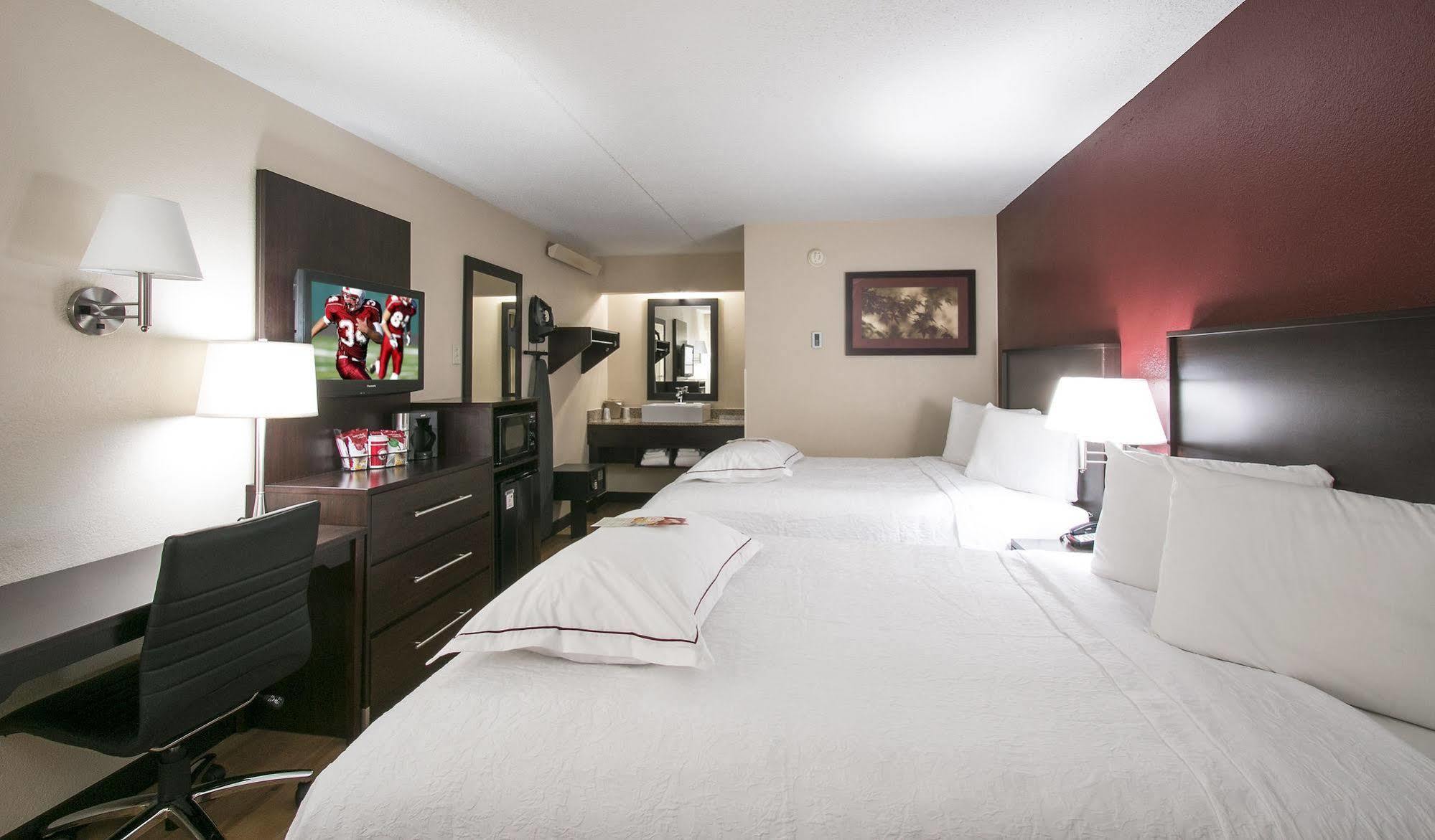 Red Roof Inn Plus+ Atlanta - Buckhead Druid Hills Екстериор снимка